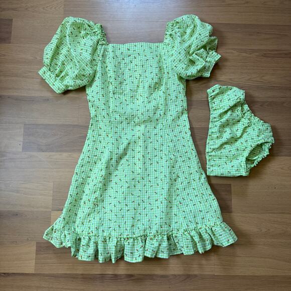 Handmade Dresses & Skirts - Women's Vintage 1970's Handmade Green Roses Floral Ruffle Puff Sleeve Dress Sz M